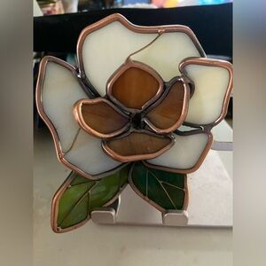 MAGNOLIA Flower Bronze Trim SUNCATCHER Stained Glass Decor